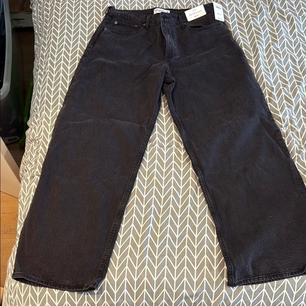 Abercrombie & Fitch Black Relaxed Jeans